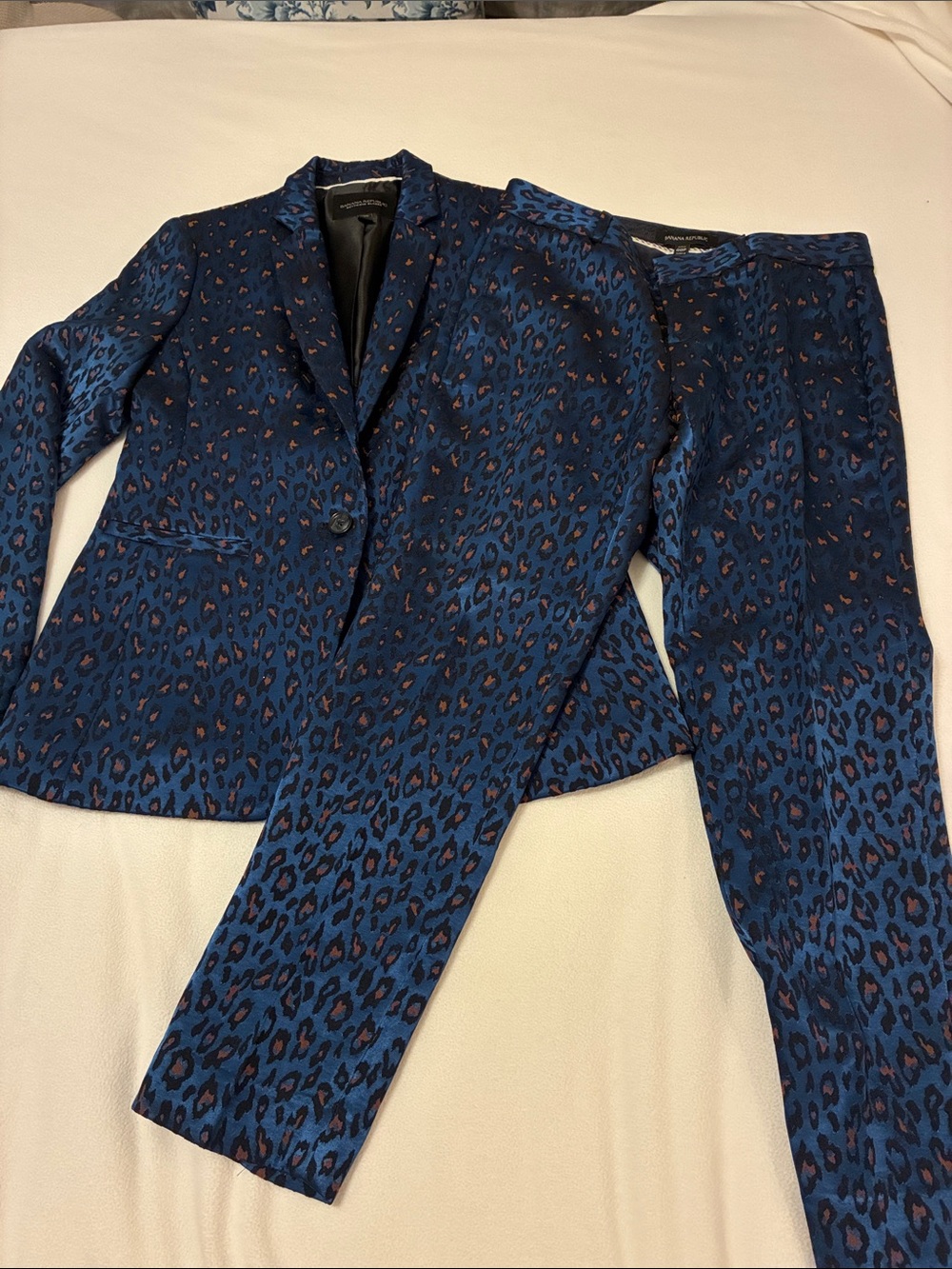 Banana Republic Blue Leopard Print Women's Blazer and Pants